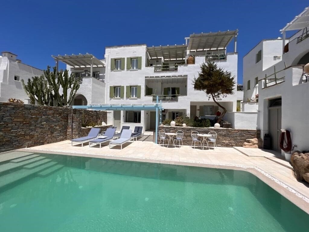 Фотографія Anthos Apartments Paros 4*