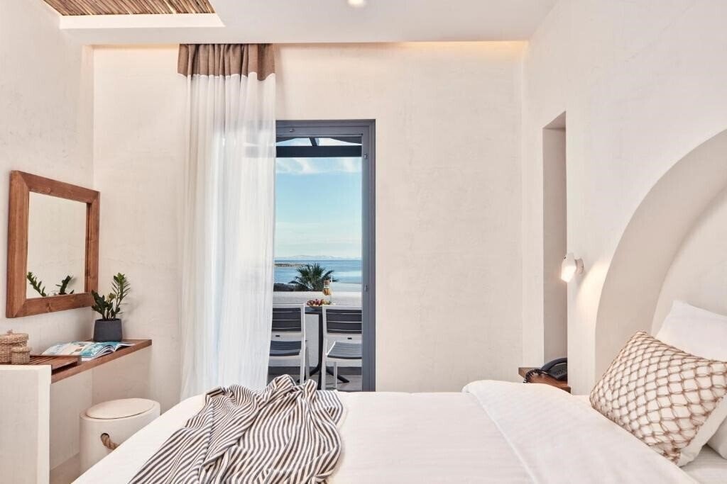 Фото Parian Boutique Hotel 3*