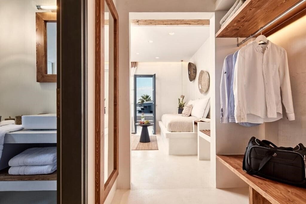 Фотографія Parian Boutique Hotel 3*