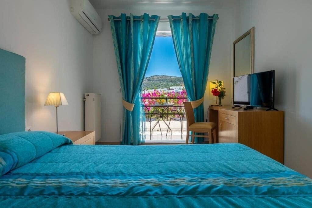 Фото Skala Hotel 3*