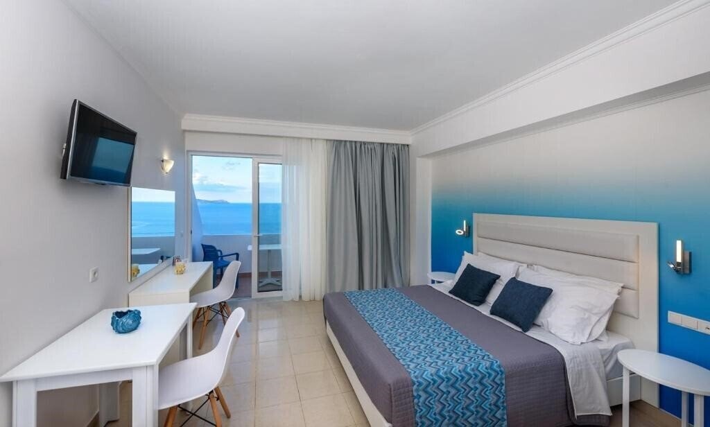 Фото Golden View Studios 3*