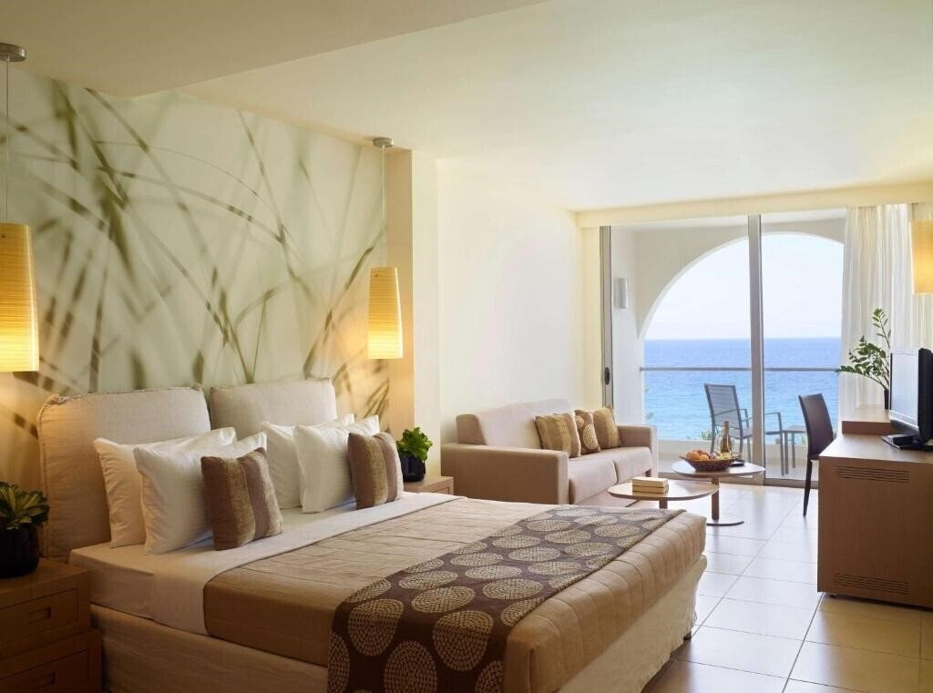 Картинка The Ixian Grand & All Suites 5*