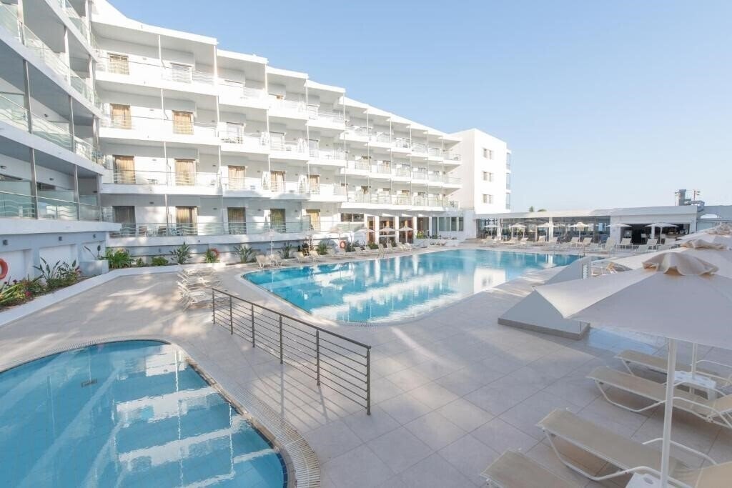 Изображение Belair Beach Hotel 4*