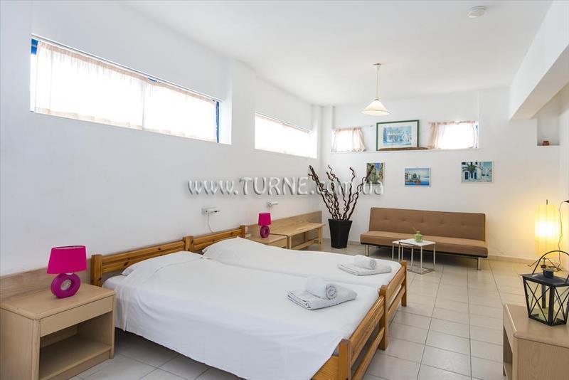 Фотография Blue Roses Studios 2*