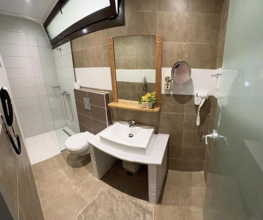 Фотографія Golden Days Hotel 2*