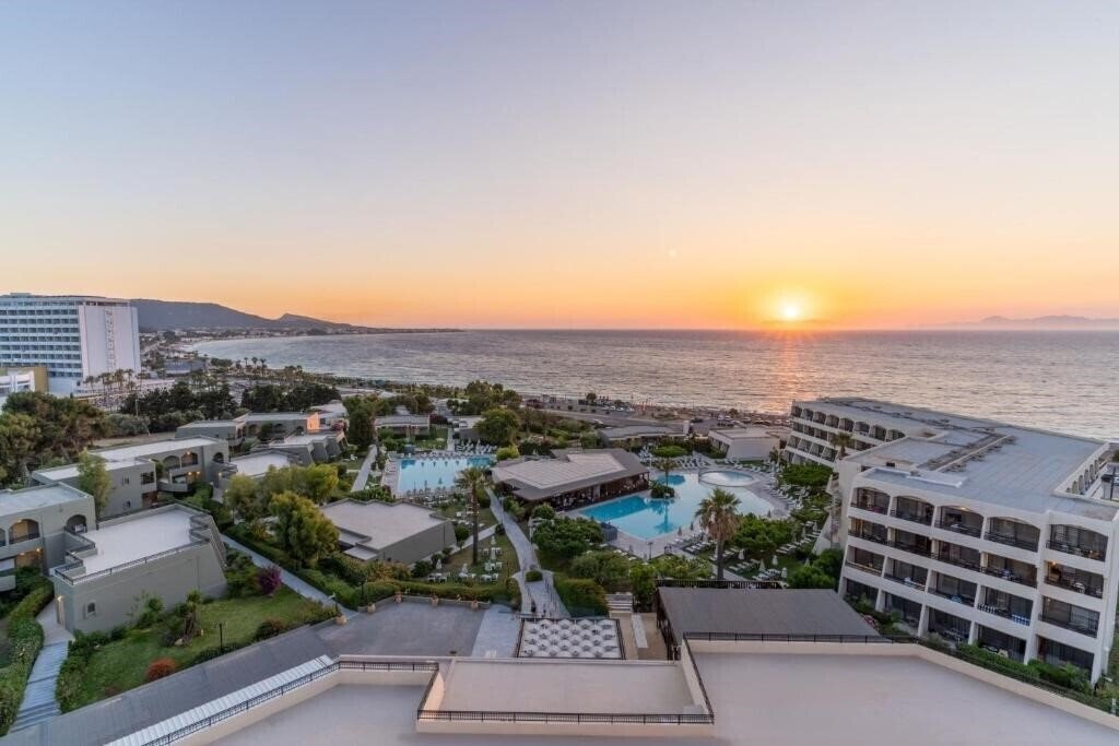 Фото Sol by Melia Cosmopolitan Rhodes 4*