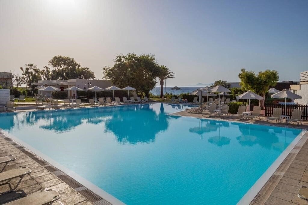 Картинка Sol by Melia Cosmopolitan Rhodes 4*