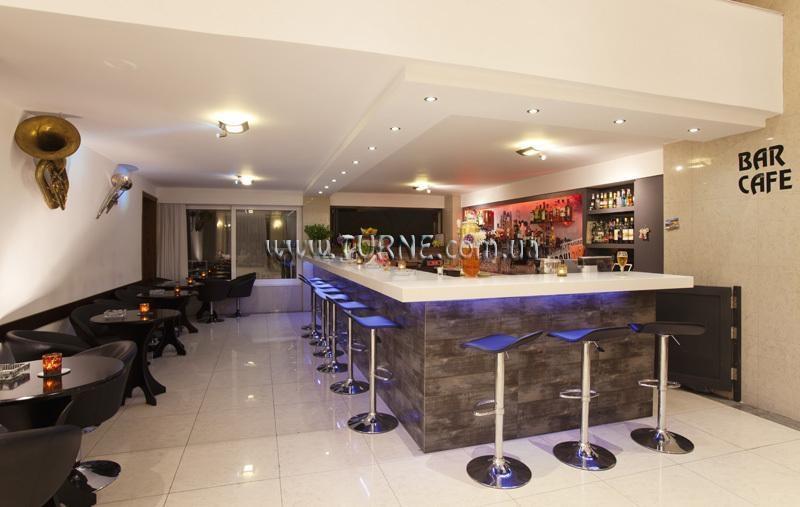 Фотографія Continental Apartments 4*