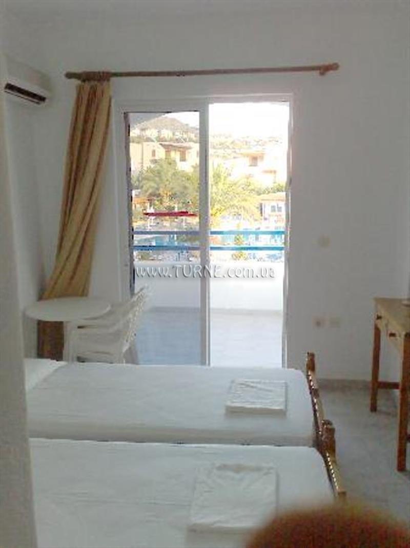 Готель Pals Studios 2*