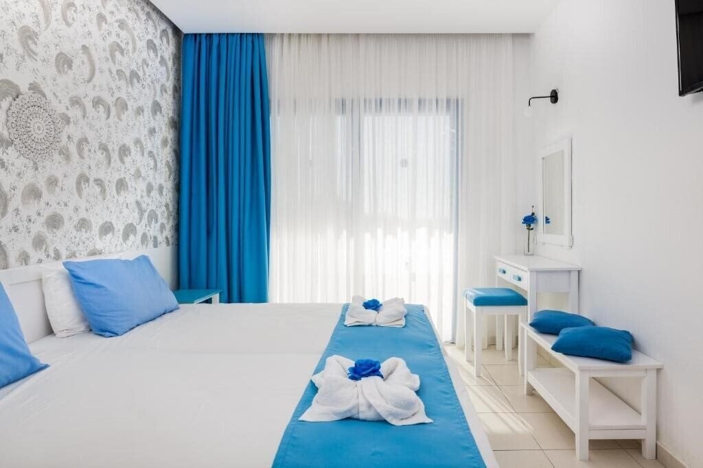 Готель Eagles Nest Hotel 3*