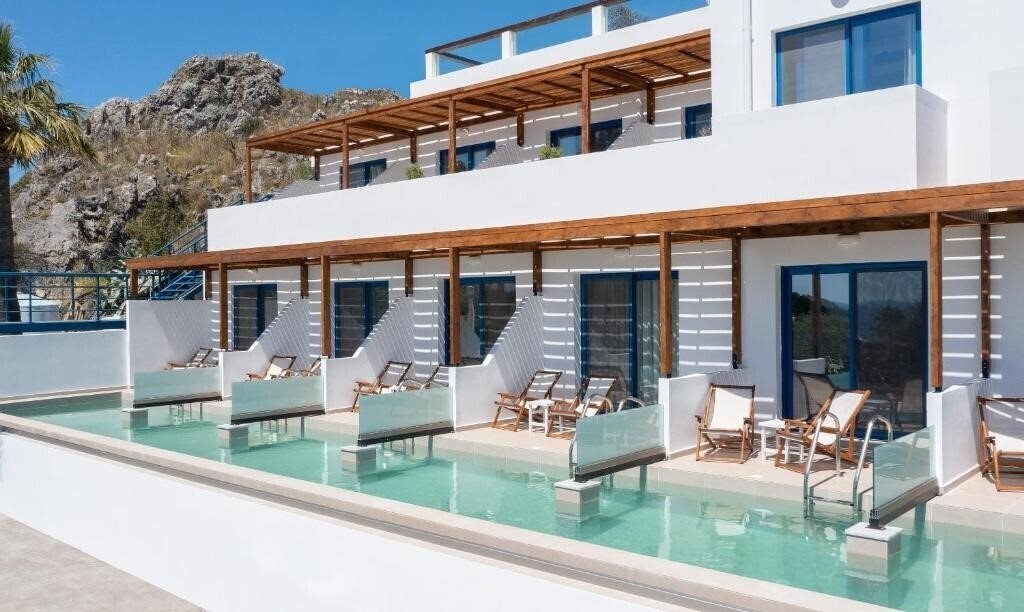 Фото Eagles Nest Hotel 3*