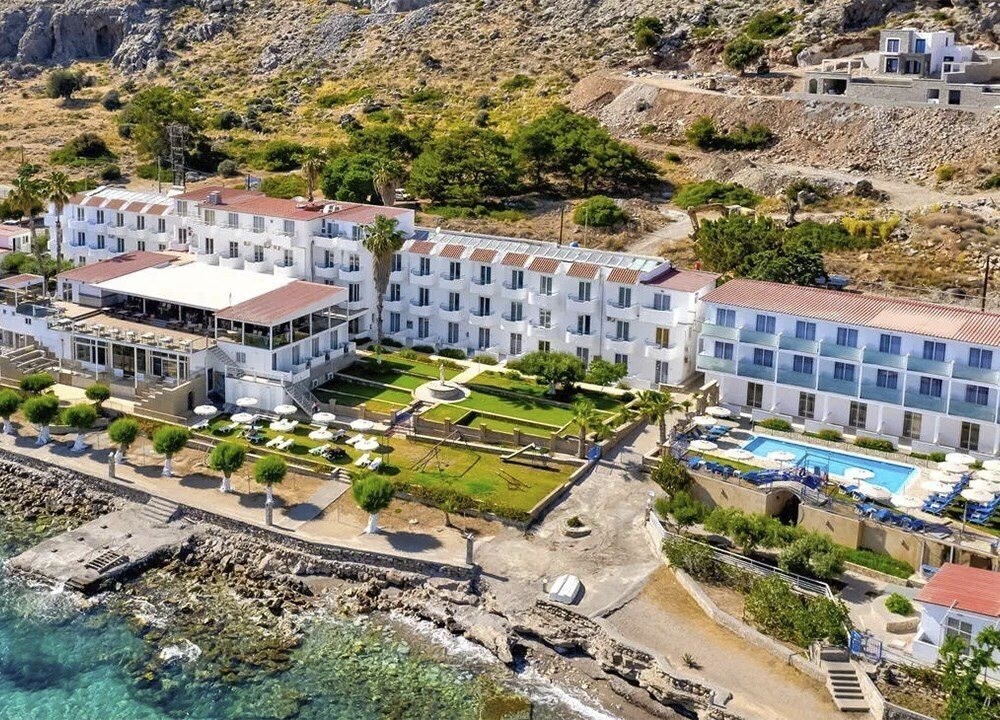 Готель Ilyssion Hotel 3*