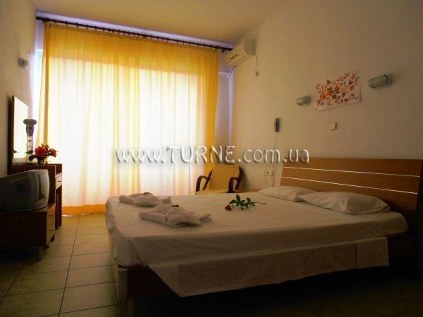 Фотографія Loutanis Hotel 3*