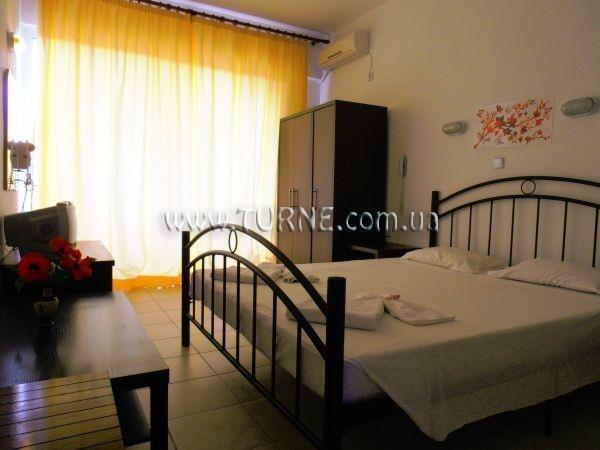 Фото Loutanis Hotel 3*