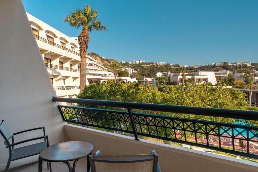 Зображення Mare Blue Cosmopolitan Beach Resort 4*