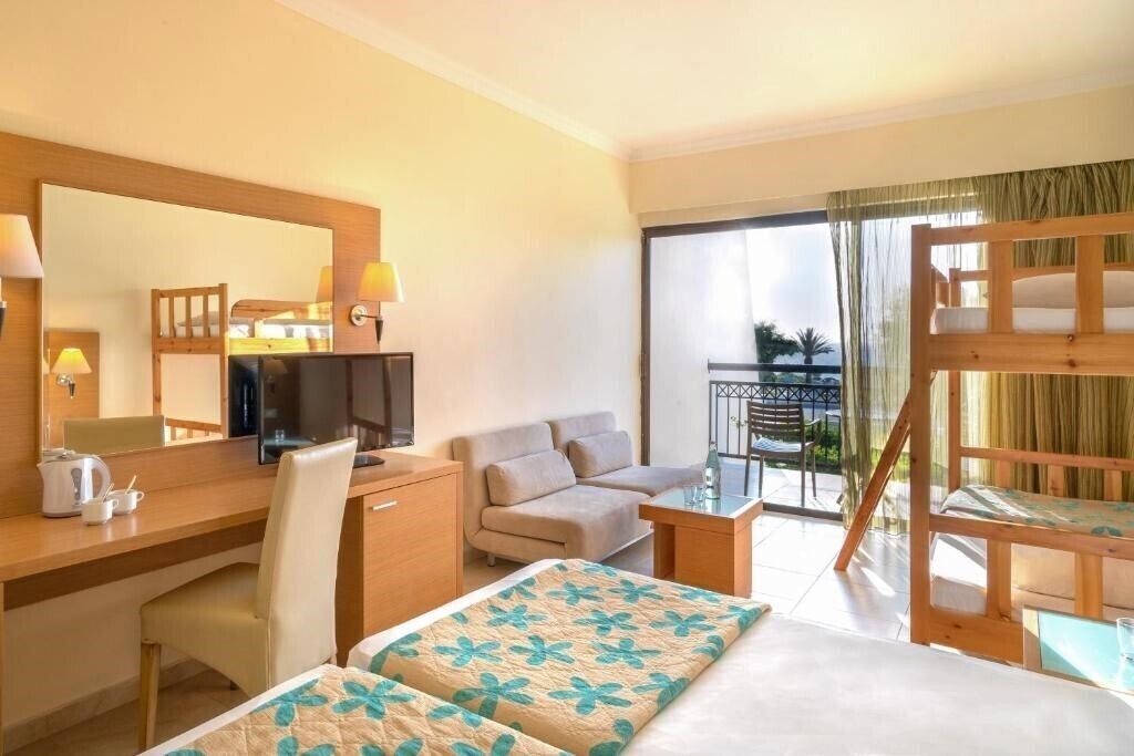 Картинка Mare Blue Cosmopolitan Beach Resort 4*