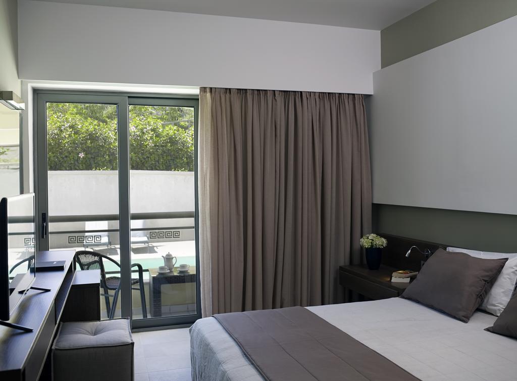 Отель Angela Suites & Lobby Hotel 3*