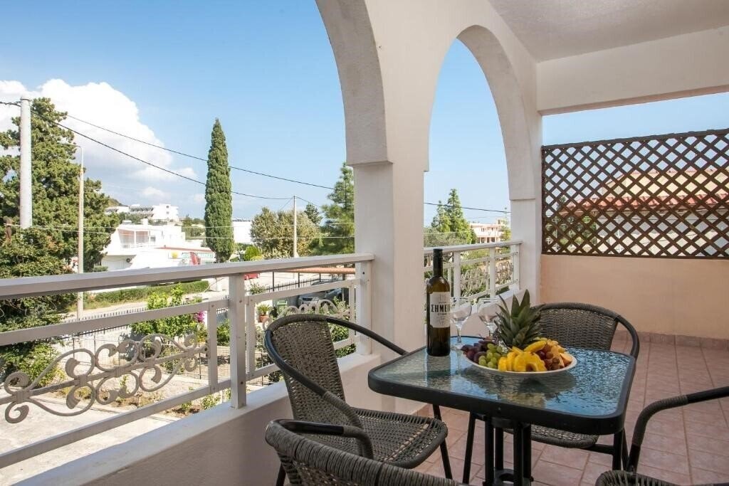 Фотографія Dimitris studios & apartments 2*