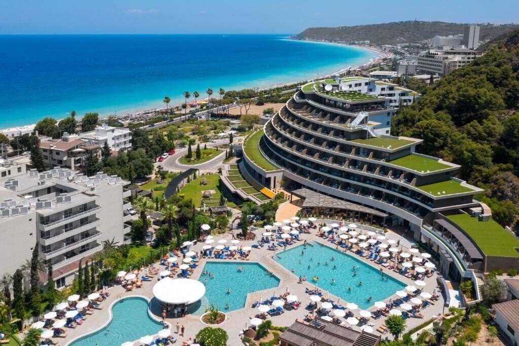 Готель Olympic Palace Resort Hotel & Convention Center 5*