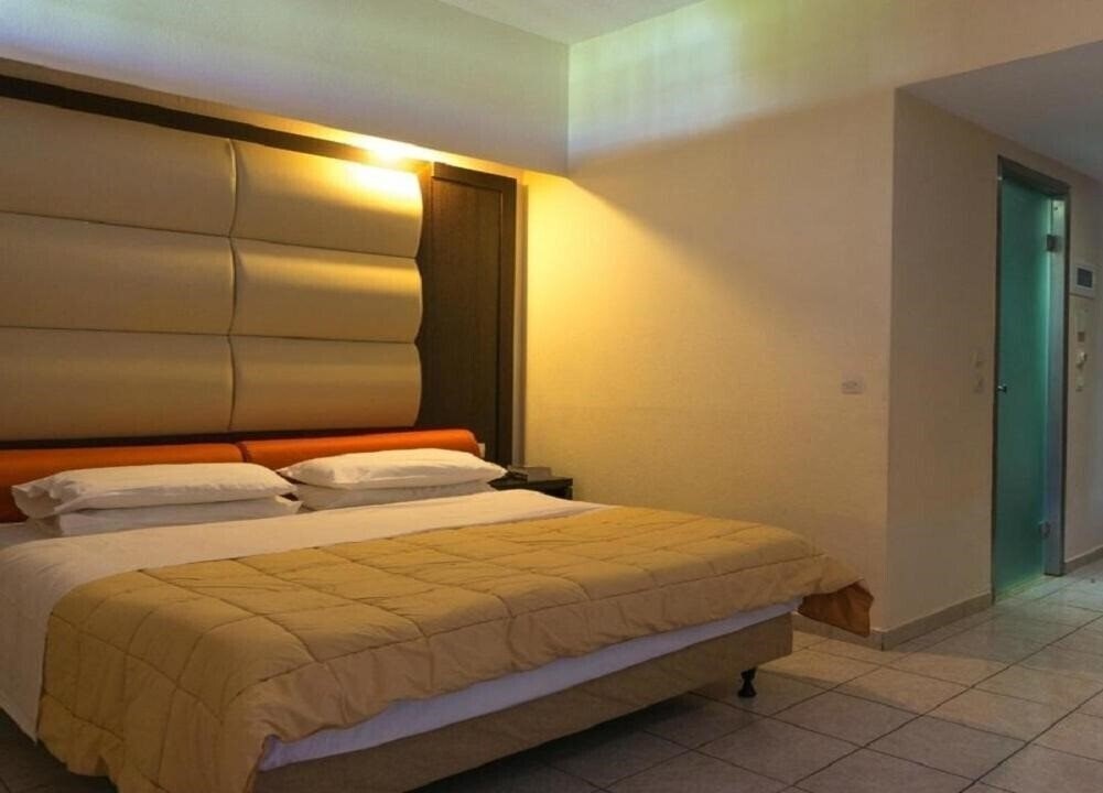 Фото The Residence Hotel 4*