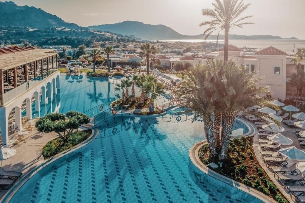 Отель Lindos Imperial Executive Suites 5*