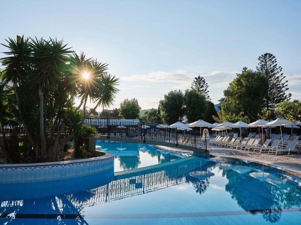 Готель Atlantica Princess 4*