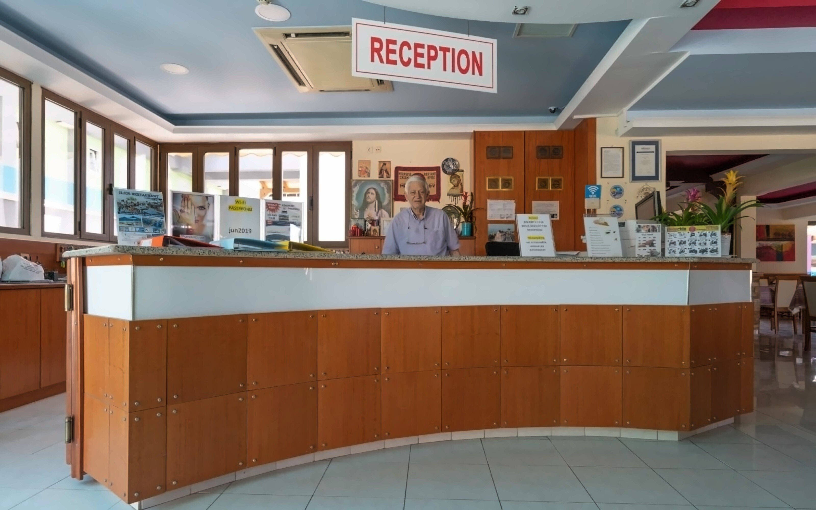Фотографія Grecian Fantasia Resort 2*