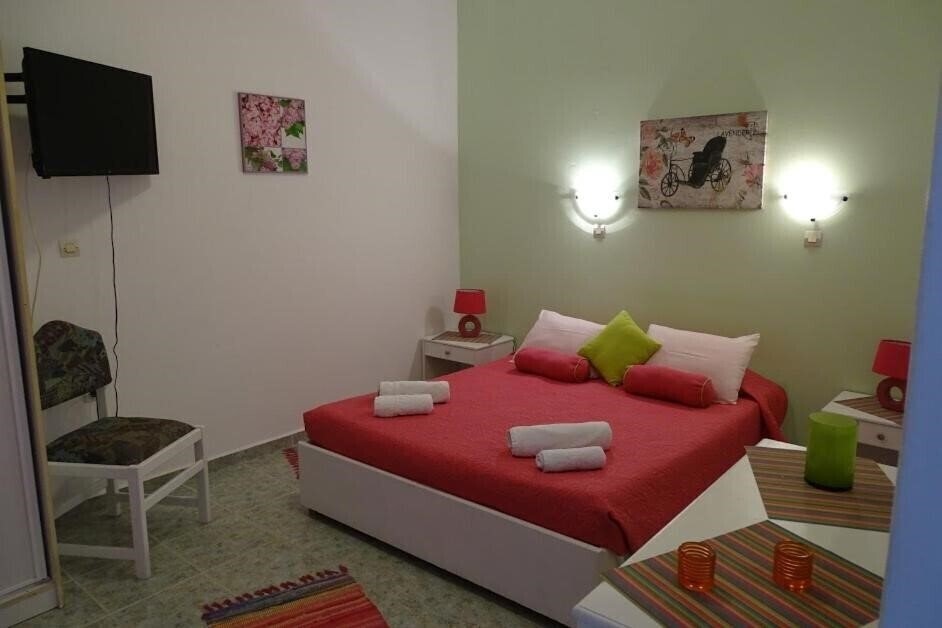 Фото Green Garden Studios 2*