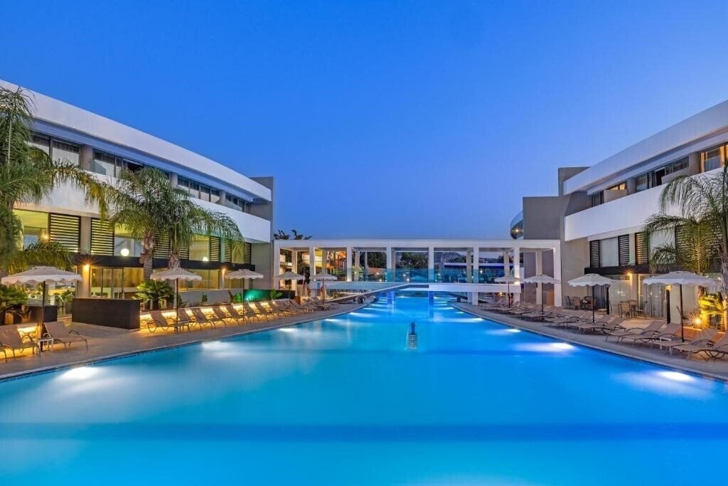 Готель Virginia Family Resort 4*