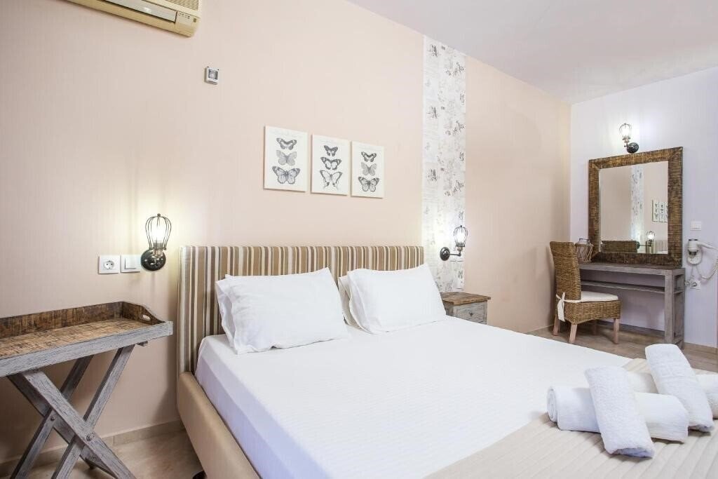 Фото YIANNA STUDIOS (ex. Yianna Studios Apart) апартаменты