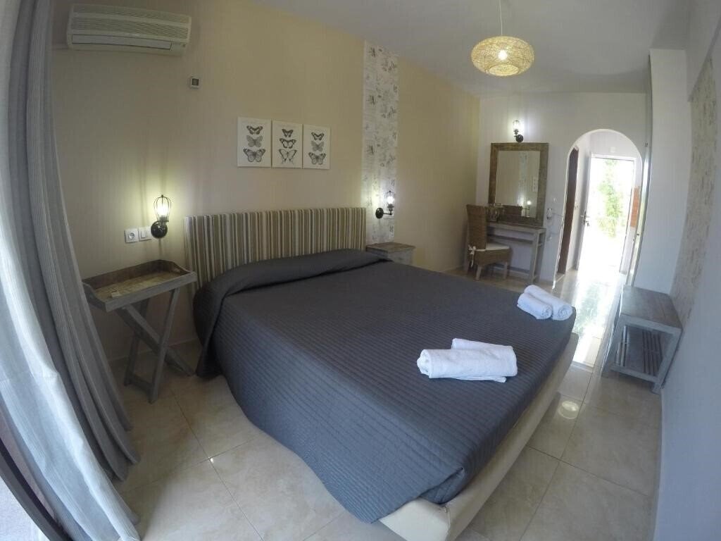 Фотографія YIANNA STUDIOS (ex. Yianna Studios Apart) апартаменты