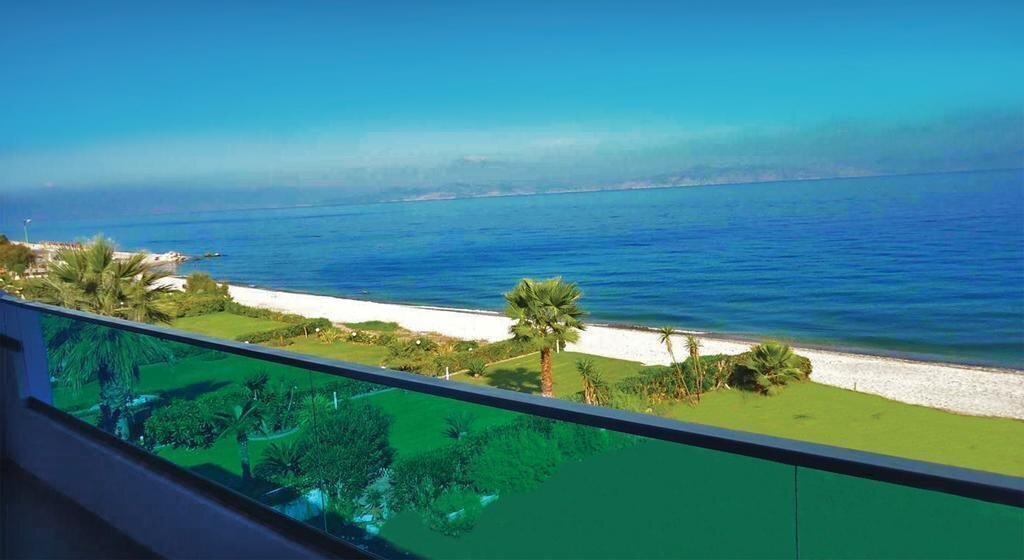 Отель Area Blue Beach Apartments 3*