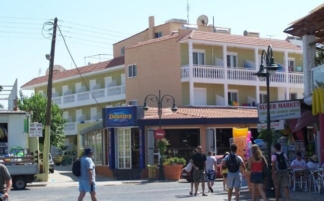 Готель Sophia Apartments 2*