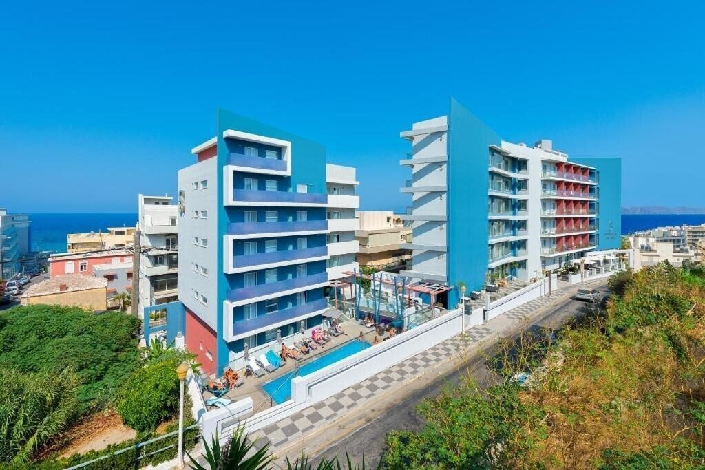 Фото Semiramis City Hotel 4*