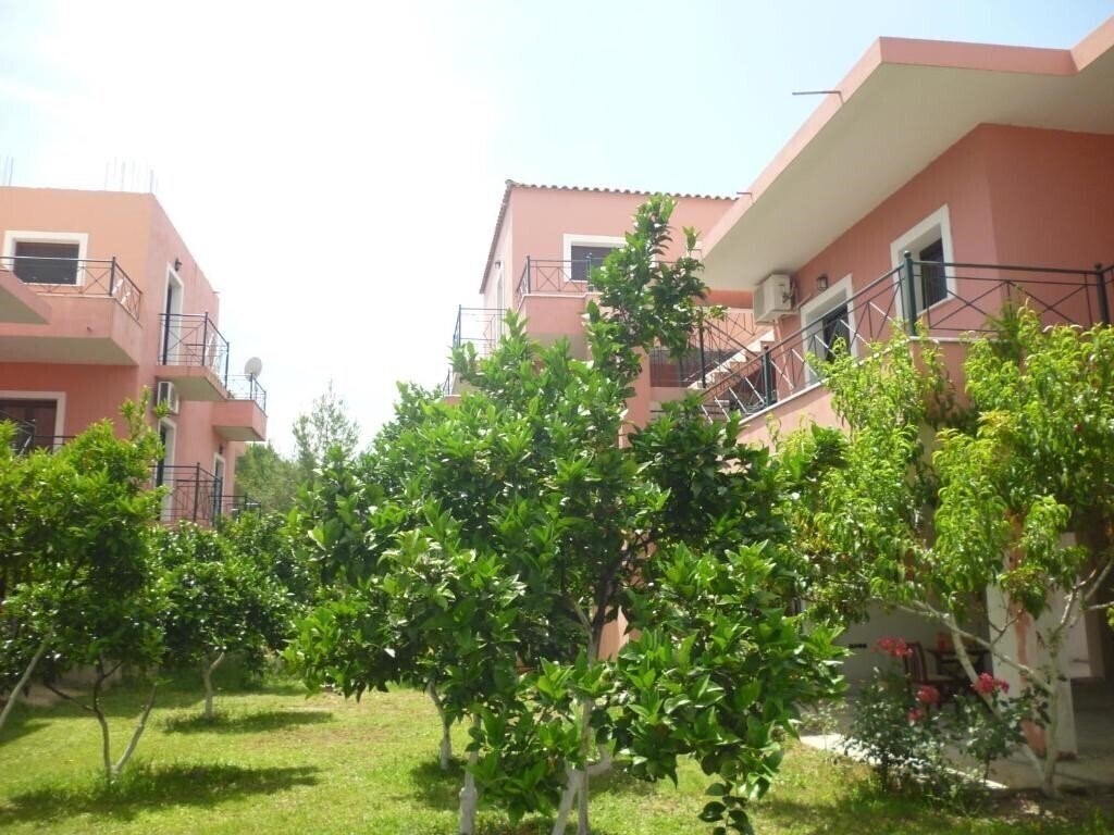 Фотографія Ekaterini Hotel-Apartments 3*
