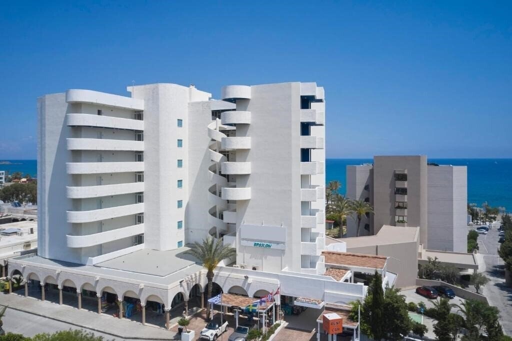 Готель Epsilon Apartment 3*