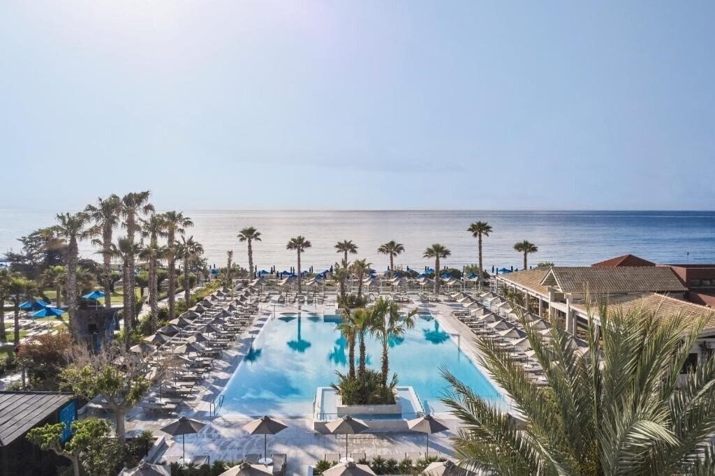 Готель Esperides Beach 4*