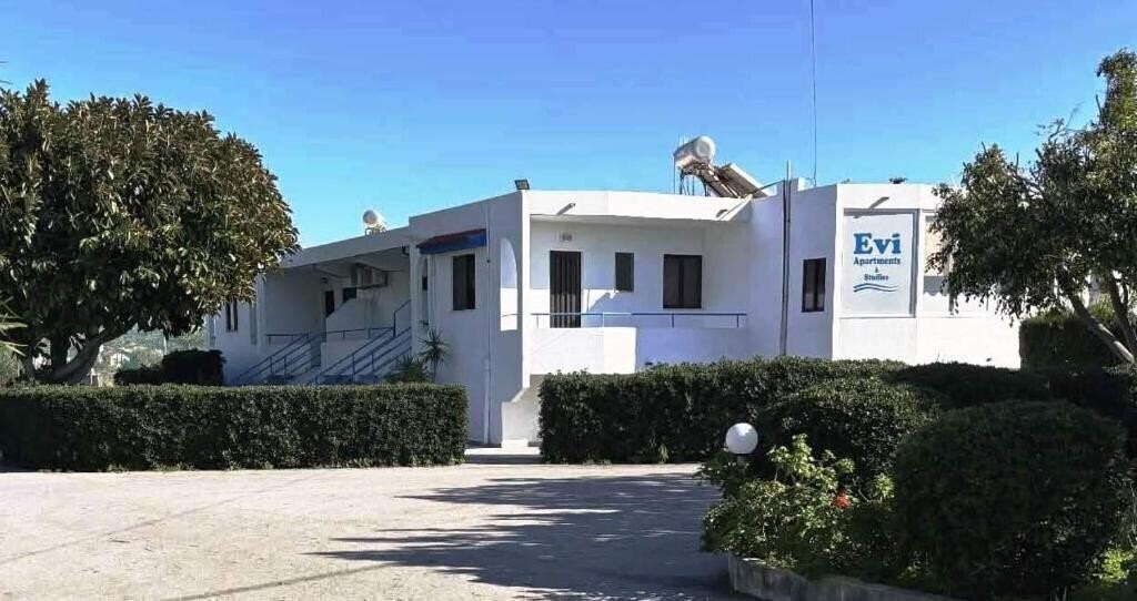 Готель Evi 3*