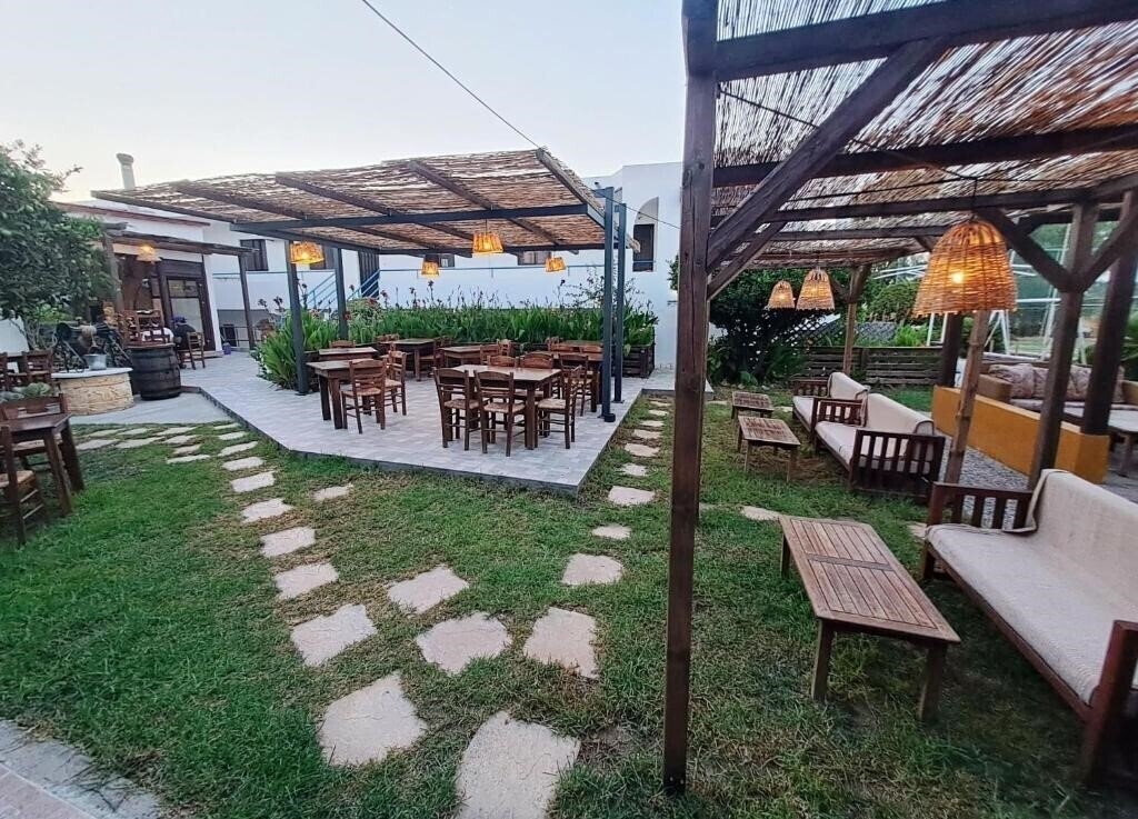 Картинка Evi 3*
