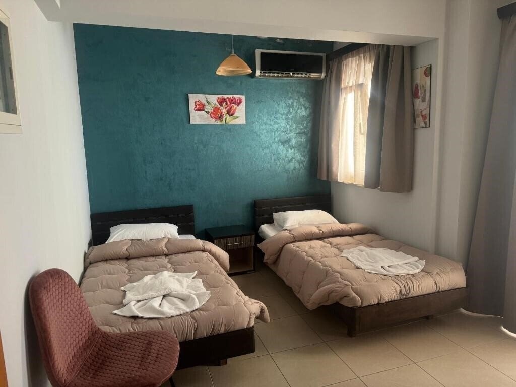 Фото Comfort Hotel 3*
