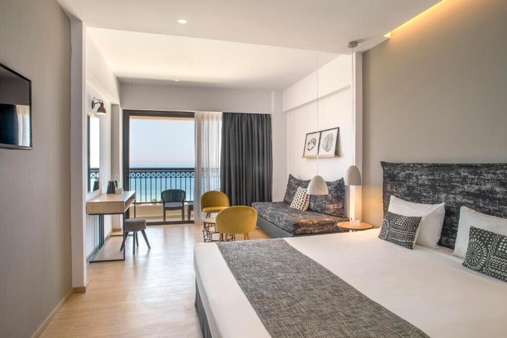 Фото Smartline Cosmopolitan Hotel (ex. Mareblue) 4*