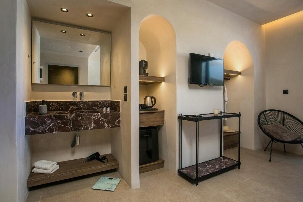 Фотографія Ano Kampos Hotel 1*