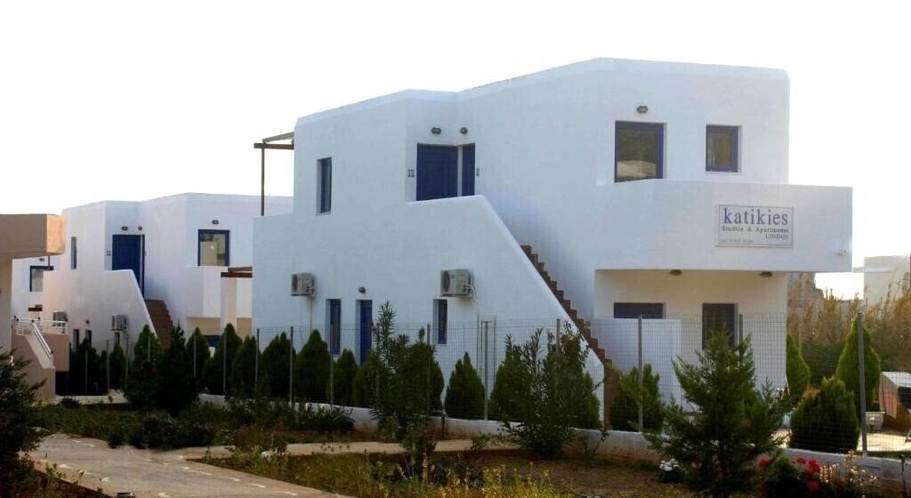 Готель Katikies Studios & Apartments 3*
