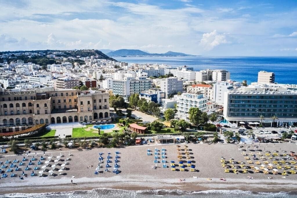 Отель Aquamare City & Beach Hotel 3*