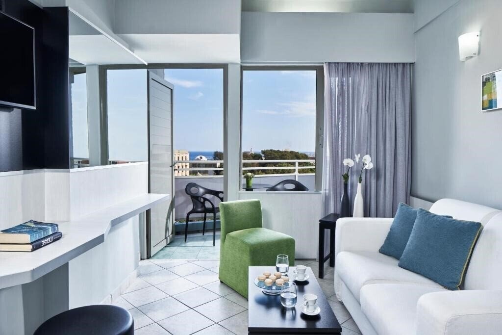 Изображение Aquamare City & Beach Hotel 3*