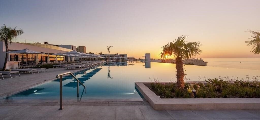 Фото Lindos Grand Resort & SPA 5*