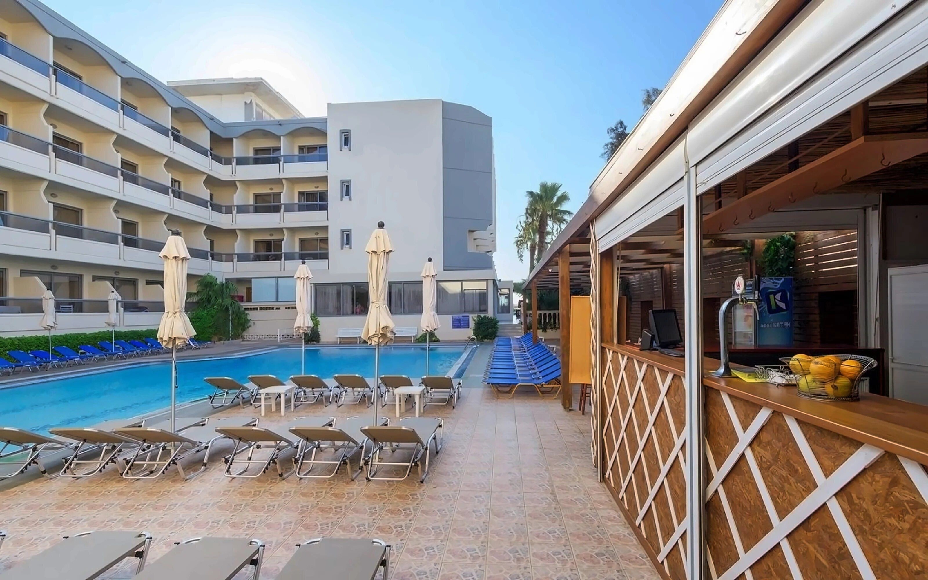 Готель Island Resort Marisol 4*