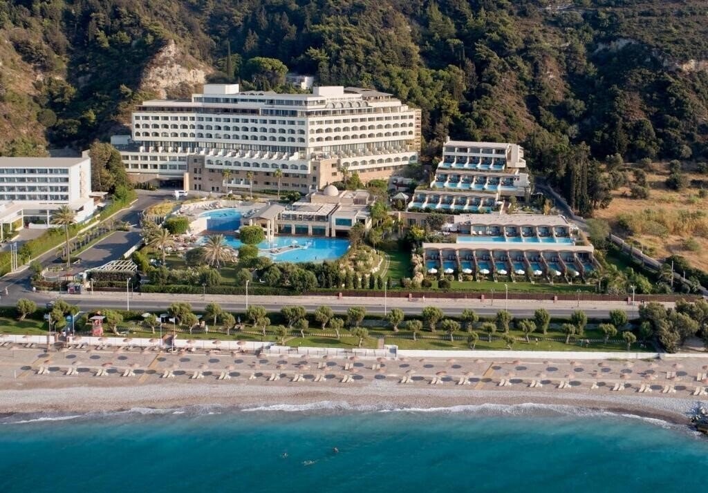 Отель Rhodes Bay Hotel And Spa 5*
