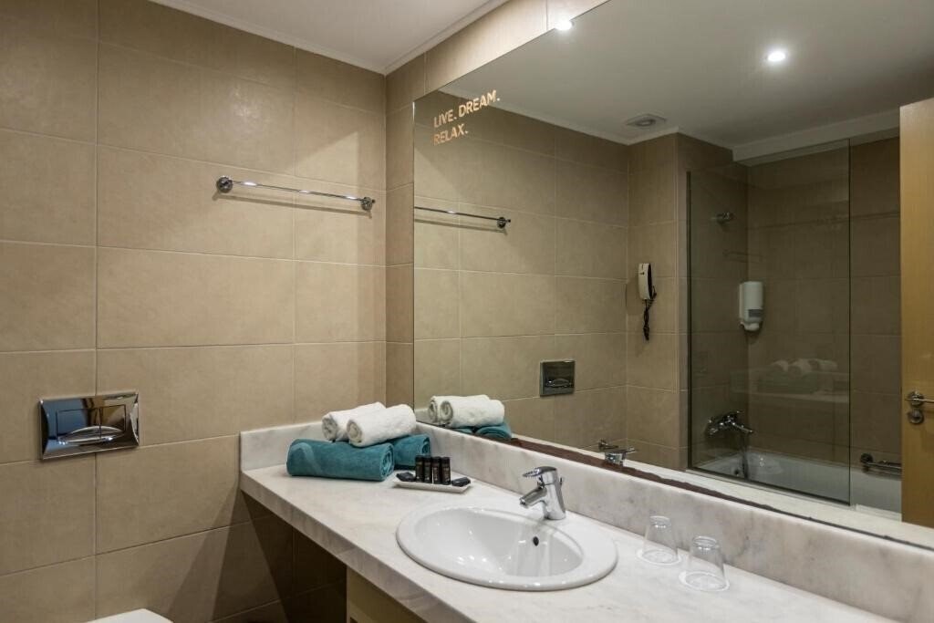 Фотография Asterias Beach Resort 5*