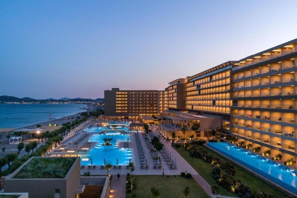 Отель Amada Colossos Elite 5*